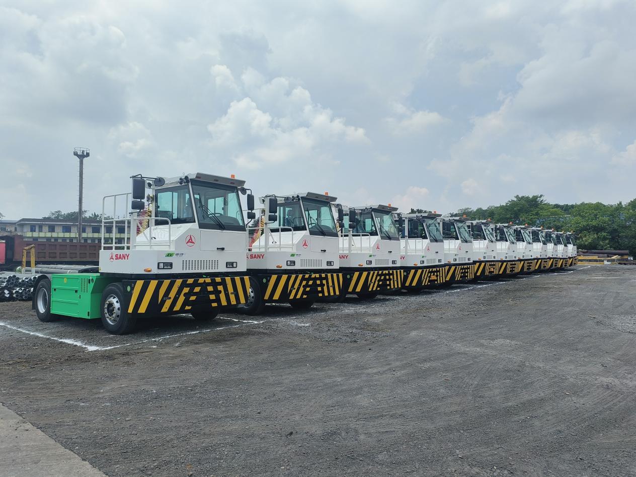 《中國環(huán)境網(wǎng)》衡鋼再添“綠色動能”——12臺電動牽引車頭正式投運(yùn)